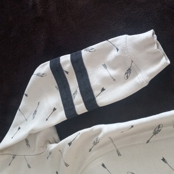 No Boundaries hoodie - Picture 3 of 5